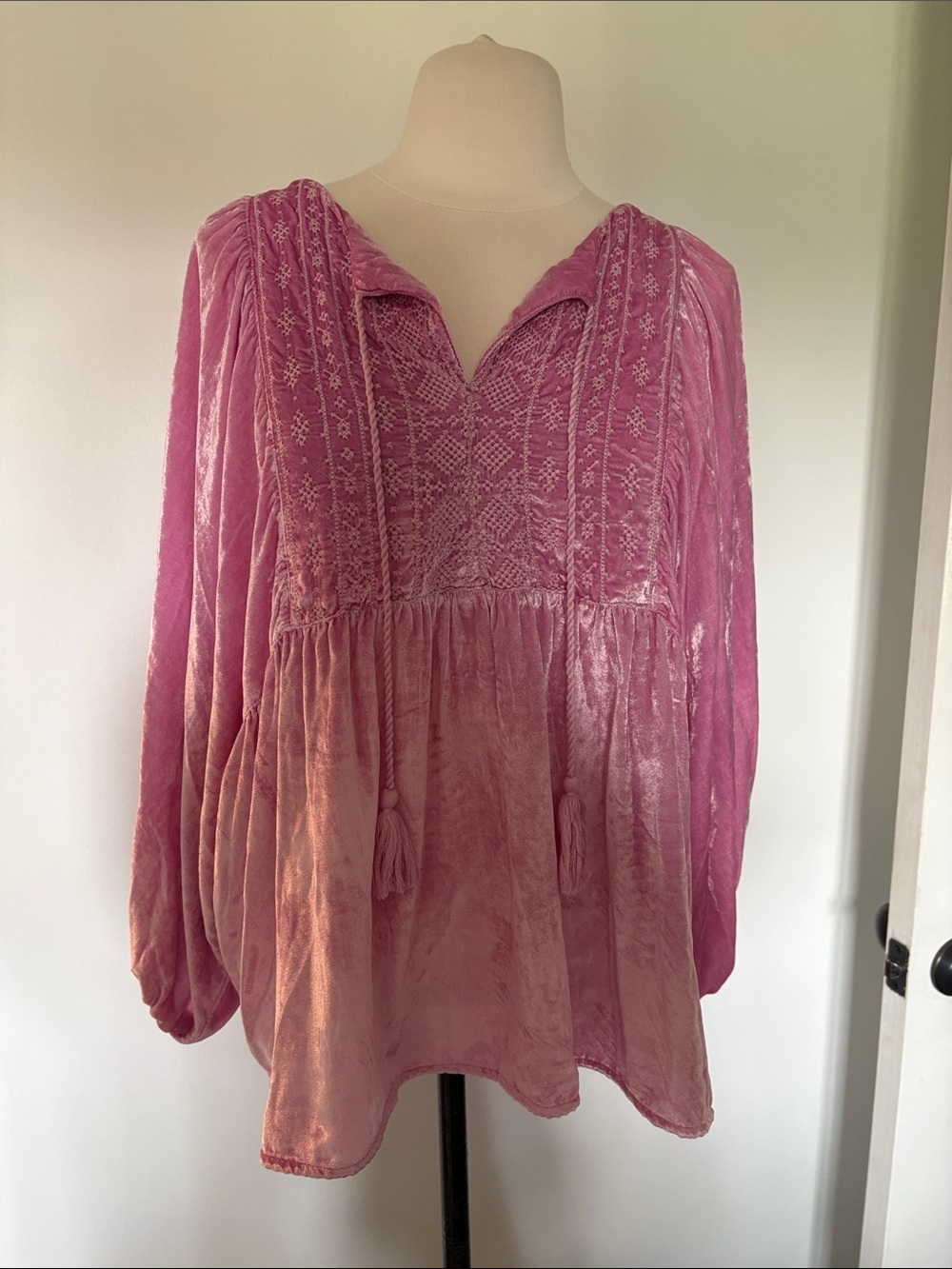 ivy jane Pink-to-Blush Ombre Embroidered Peasant Tunic